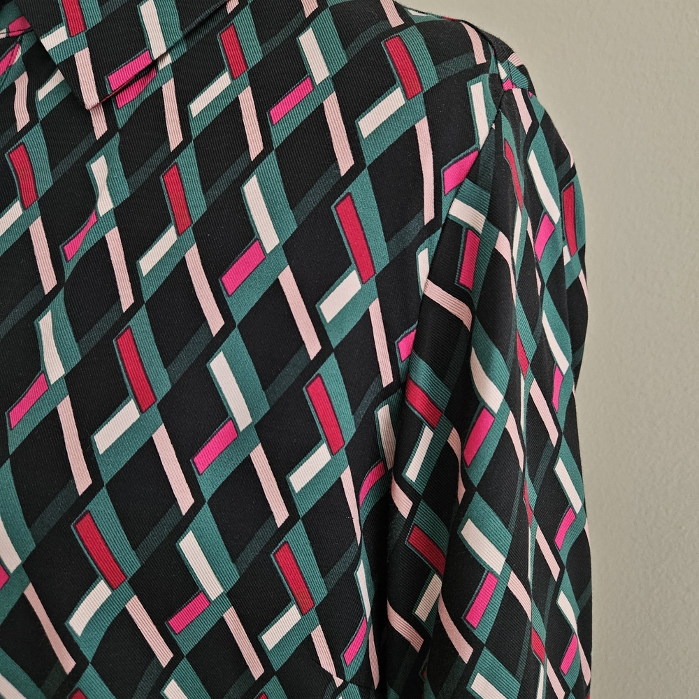 Geometric Patterned Dress - Picture 2 of 5